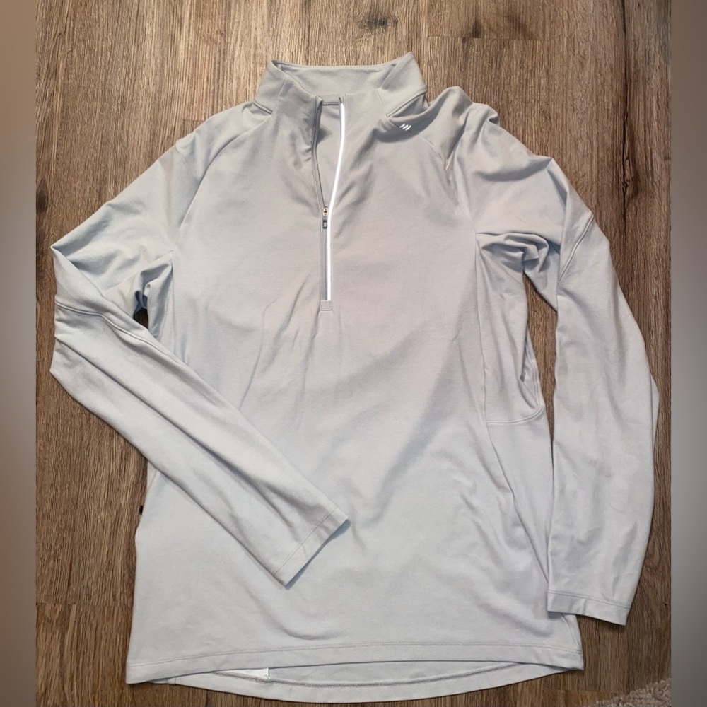Lululemon mens 1/2 zip. Size medium